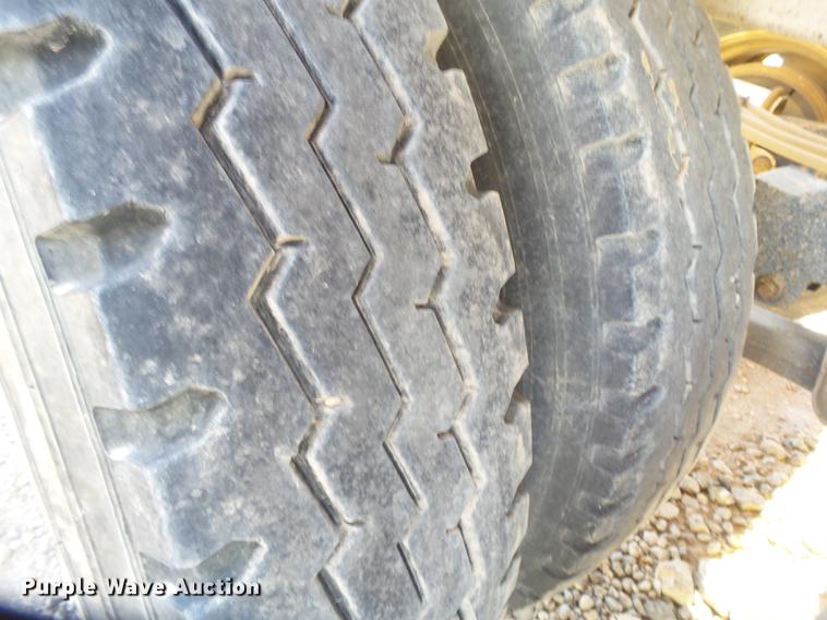 image for item EI9720 2008 CTS BDT-40 bottom dump trailer