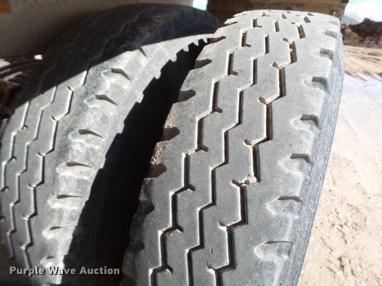 image for item EI9720 2008 CTS BDT-40 bottom dump trailer