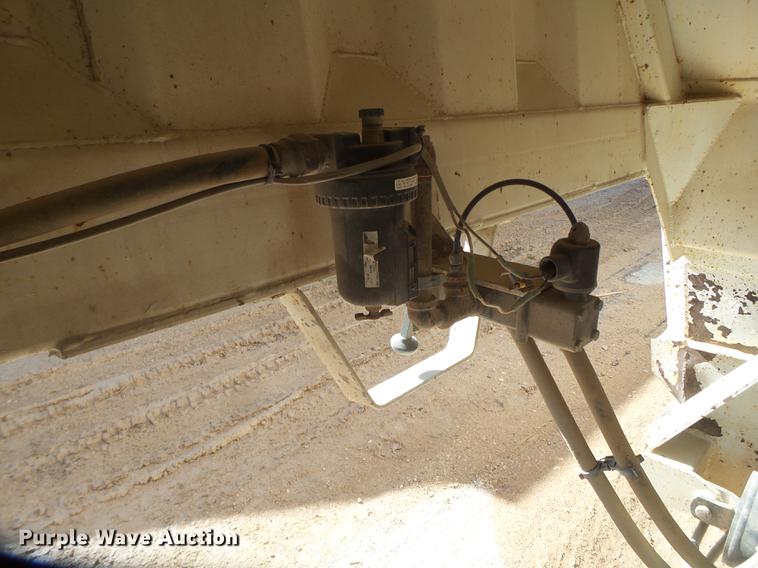 image for item EI9720 2008 CTS BDT-40 bottom dump trailer