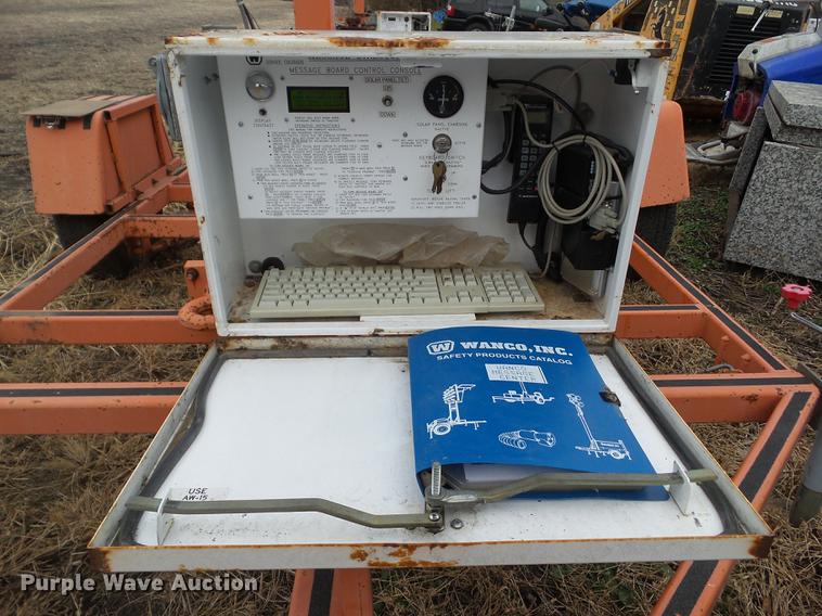 image for item EM9009 2000 Wanco WTLMB-5-LLAM message board