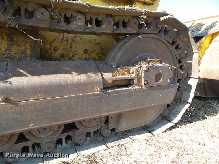 image for item EM9016 1990 John Deere 755B track loader