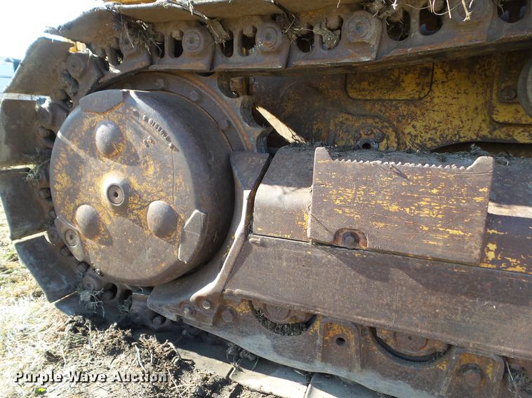 image for item EM9016 1990 John Deere 755B track loader