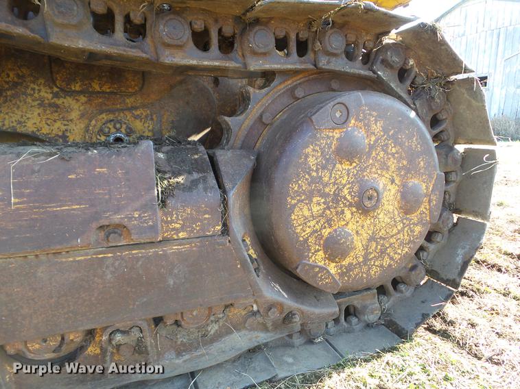 image for item EM9016 1990 John Deere 755B track loader