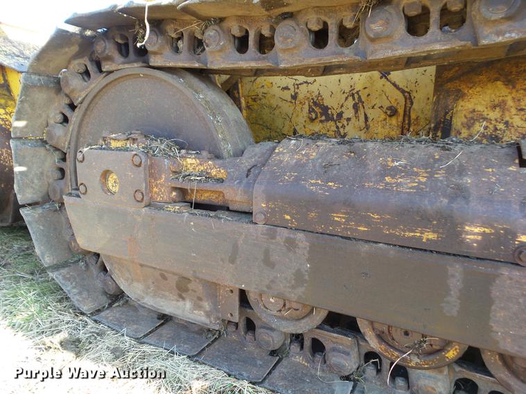 image for item EM9016 1990 John Deere 755B track loader