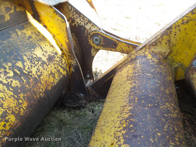 image for item EM9016 1990 John Deere 755B track loader