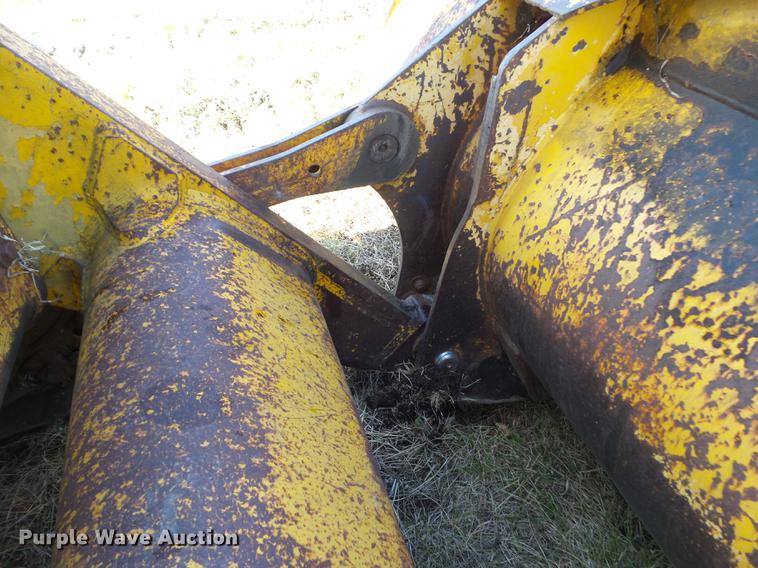 image for item EM9016 1990 John Deere 755B track loader