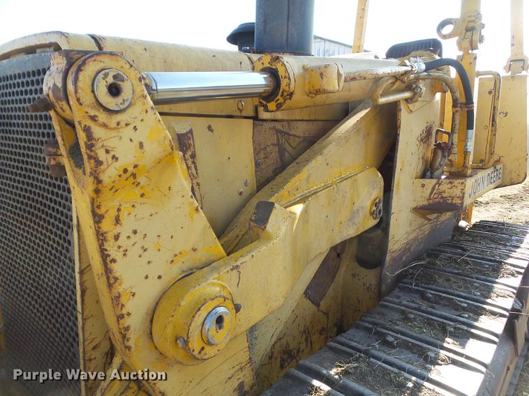 image for item EM9016 1990 John Deere 755B track loader