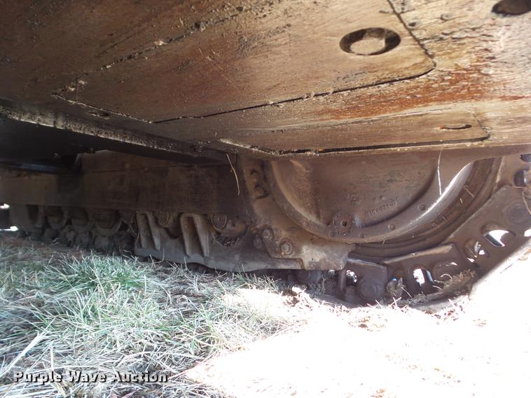 image for item EM9016 1990 John Deere 755B track loader