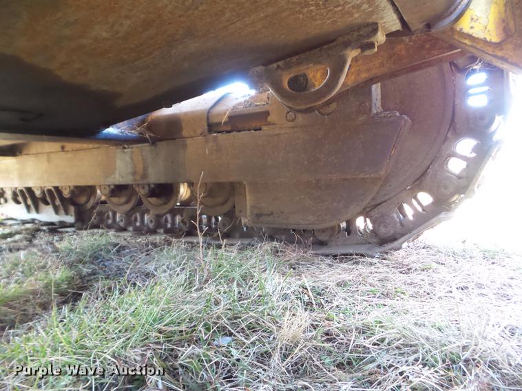 image for item EM9016 1990 John Deere 755B track loader