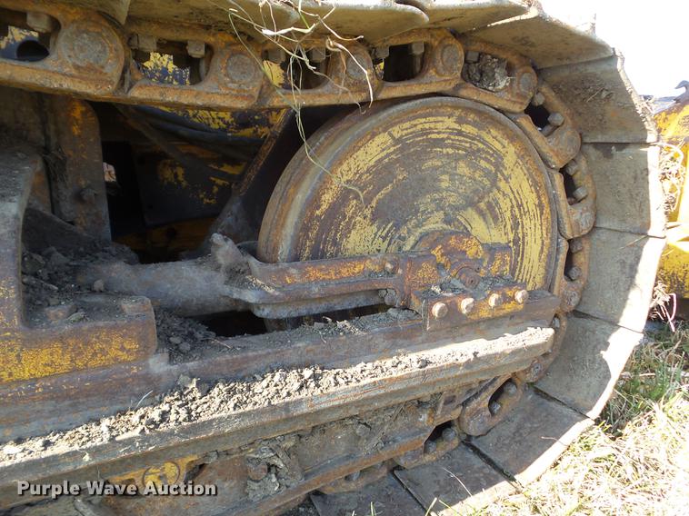 image for item EM9018 1979 John Deere 550C dozer