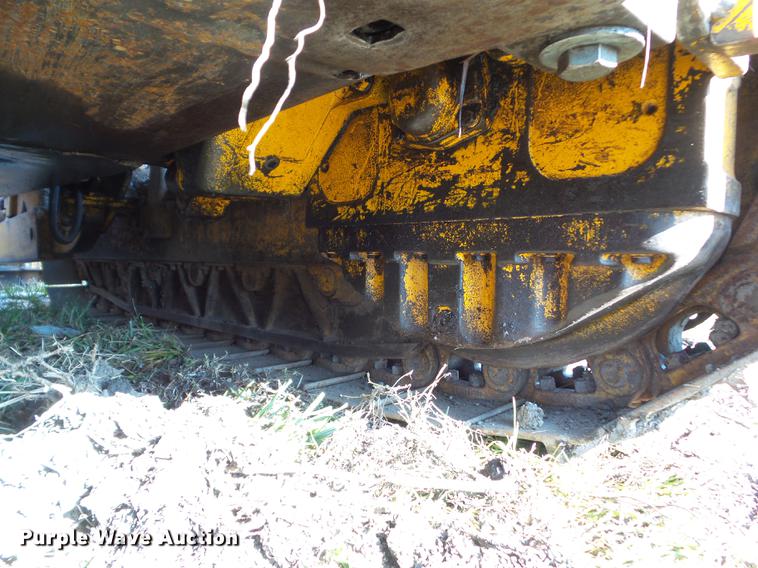 image for item EM9018 1979 John Deere 550C dozer