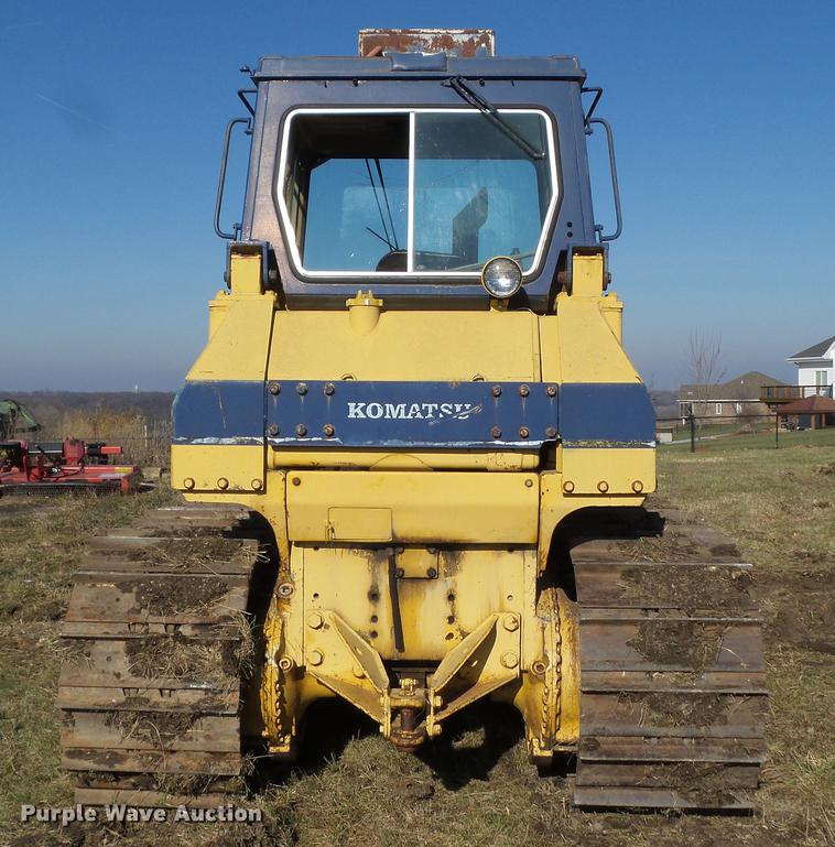 image for item EM9019 1992 Komatsu D68E-1 dozer