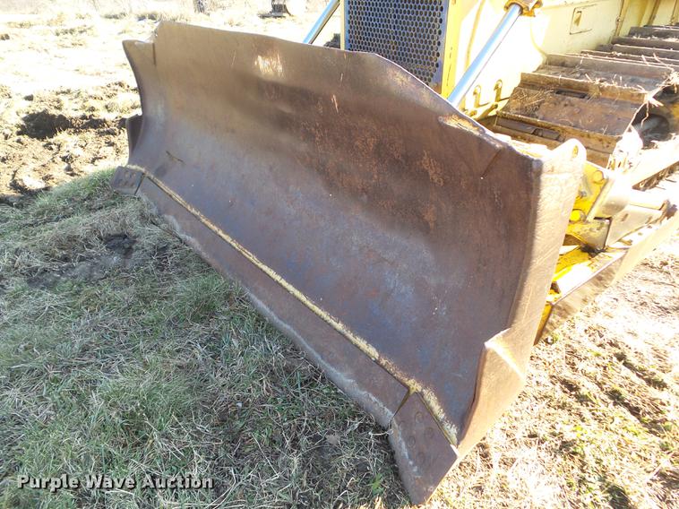 image for item EM9019 1992 Komatsu D68E-1 dozer