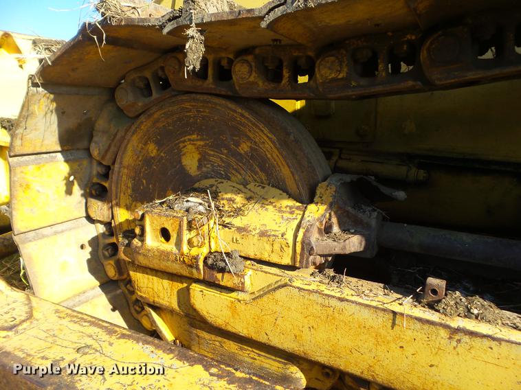 image for item EM9019 1992 Komatsu D68E-1 dozer