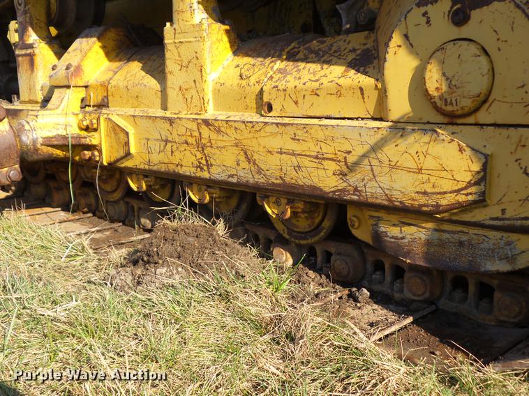 image for item EM9019 1992 Komatsu D68E-1 dozer