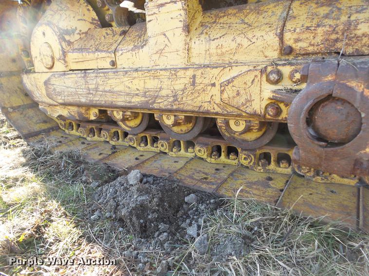 image for item EM9019 1992 Komatsu D68E-1 dozer