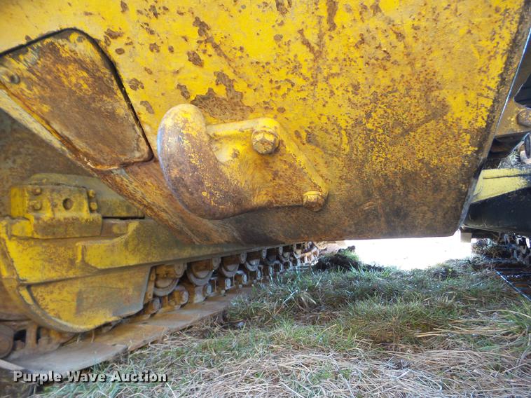 image for item EM9019 1992 Komatsu D68E-1 dozer