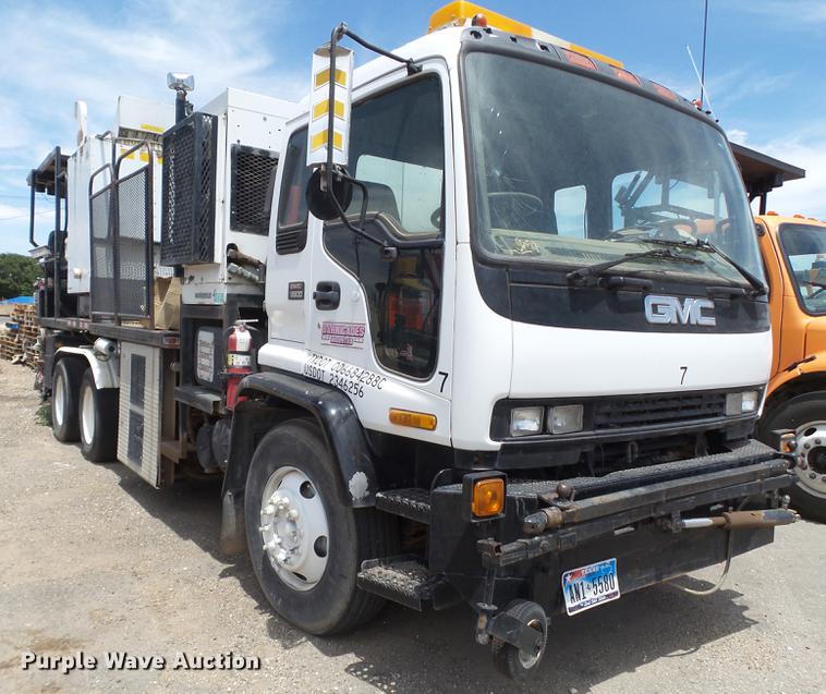 image for item EN9620 1999 GMC T6500 road striper truck