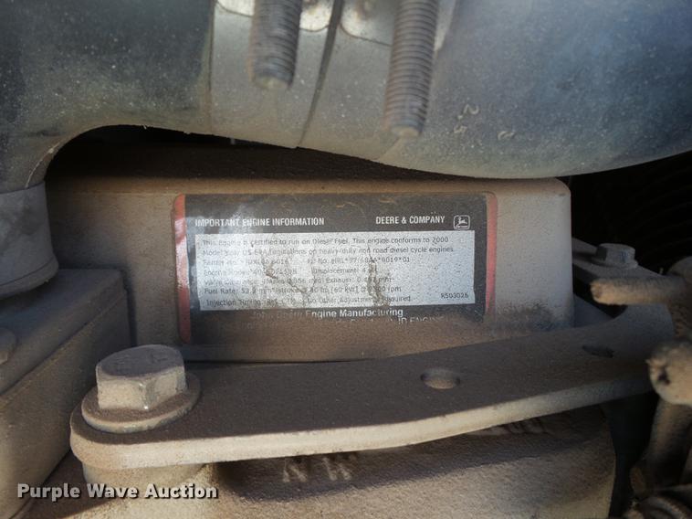 image for item EN9620 1999 GMC T6500 road striper truck