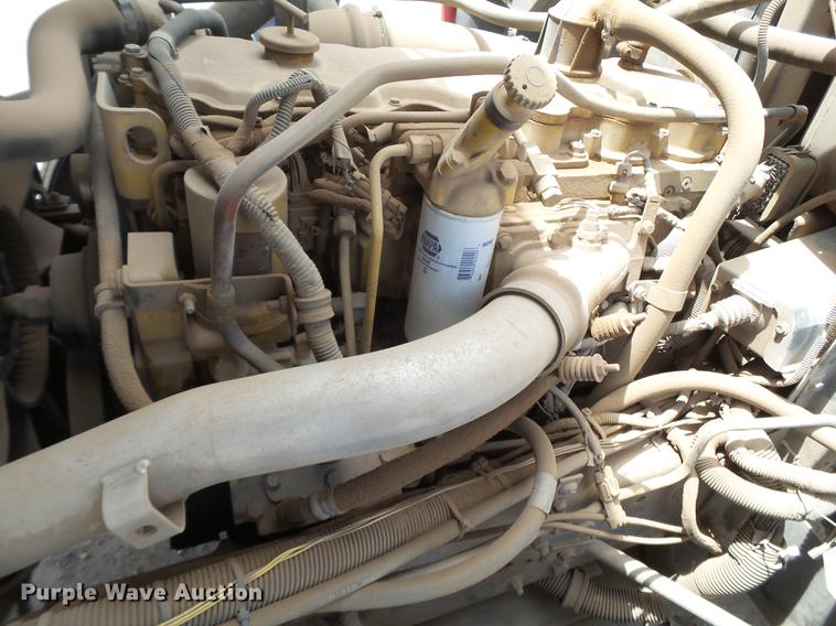 image for item EN9620 1999 GMC T6500 road striper truck