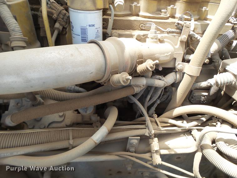 image for item EN9620 1999 GMC T6500 road striper truck