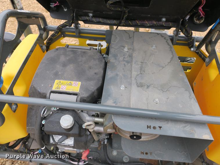 image for item EO9437 Wacker CRT36 trowel