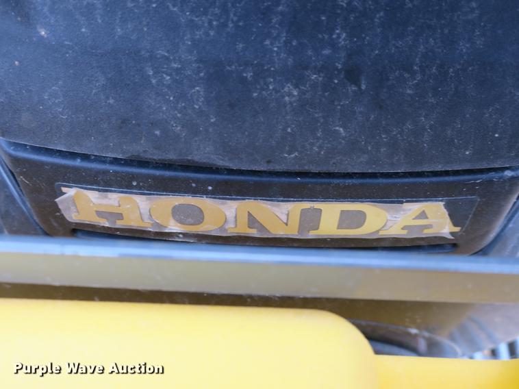 image for item EO9437 Wacker CRT36 trowel