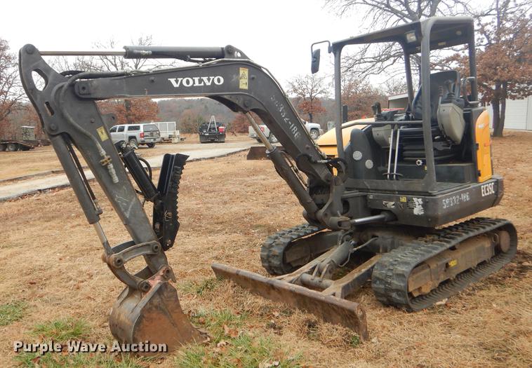 image for item ER9261 2012 Volvo EC35C mini excavator