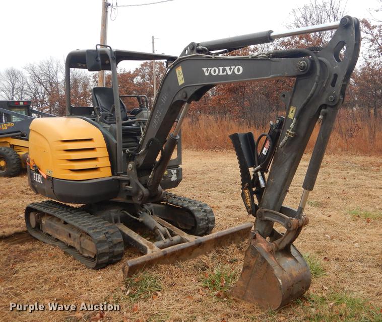 image for item ER9261 2012 Volvo EC35C mini excavator