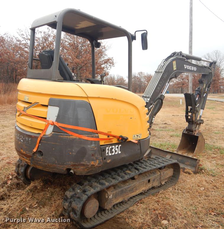 image for item ER9261 2012 Volvo EC35C mini excavator