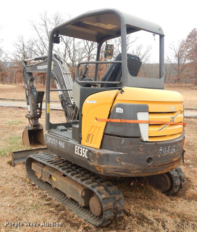 image for item ER9261 2012 Volvo EC35C mini excavator