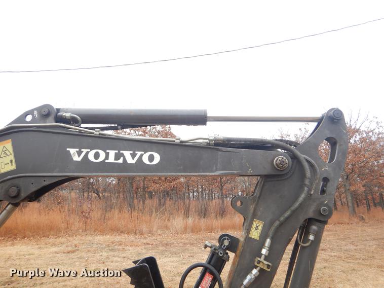 image for item ER9261 2012 Volvo EC35C mini excavator