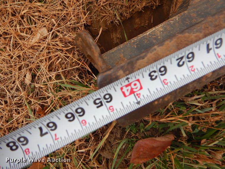 image for item ER9261 2012 Volvo EC35C mini excavator