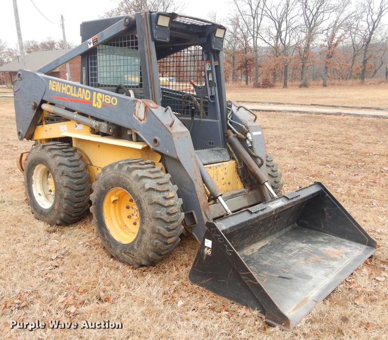 image for item ER9262 New Holland LS180 skid steer