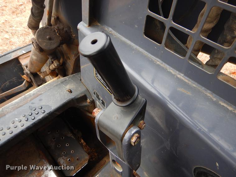 image for item ER9262 New Holland LS180 skid steer