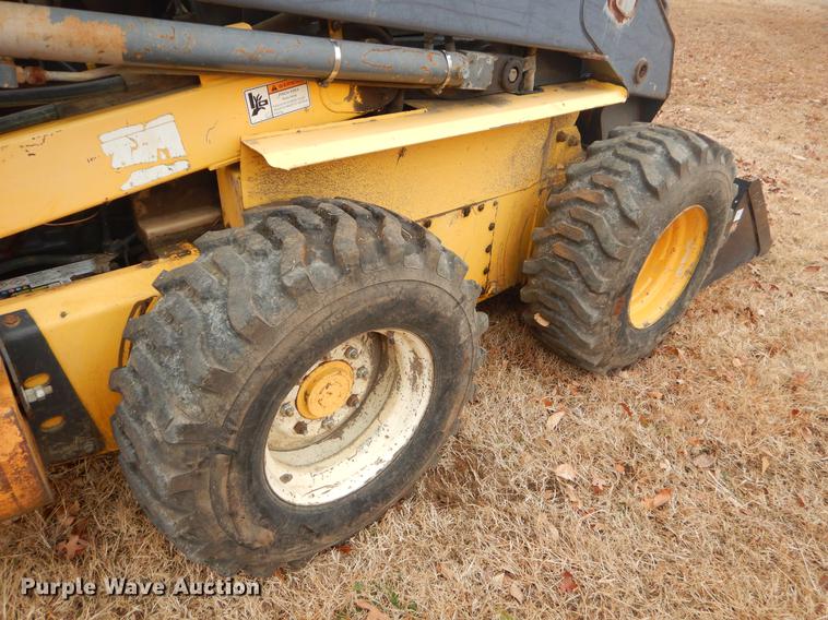 image for item ER9262 New Holland LS180 skid steer