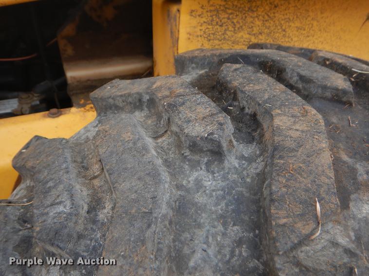 image for item ER9262 New Holland LS180 skid steer