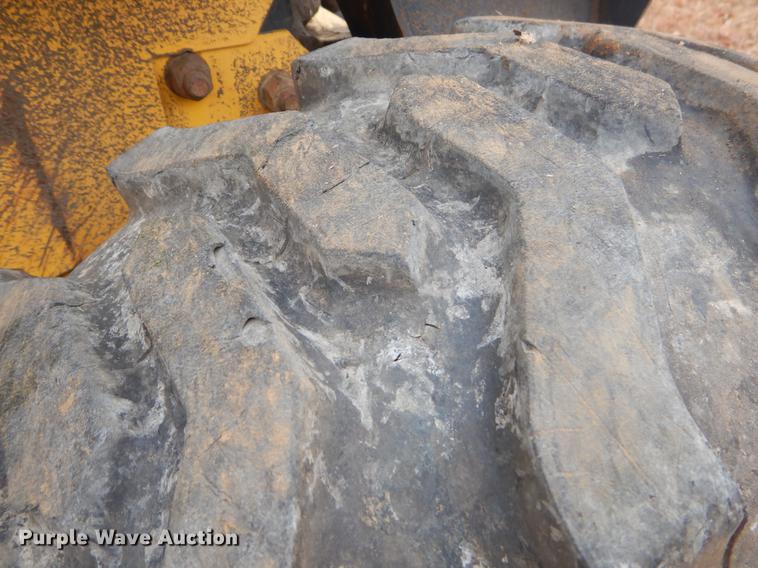 image for item ER9262 New Holland LS180 skid steer