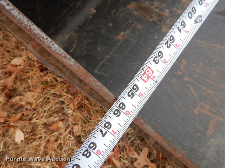 image for item ER9262 New Holland LS180 skid steer