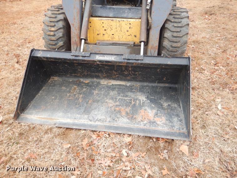 image for item ER9262 New Holland LS180 skid steer