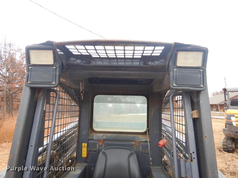 image for item ER9262 New Holland LS180 skid steer