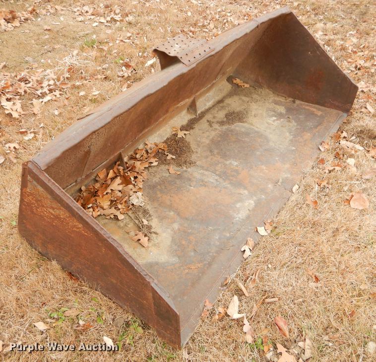 image for item ER9262 New Holland LS180 skid steer