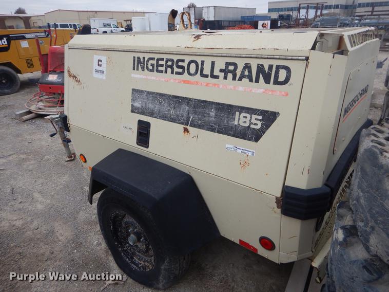 image for item ER9273 1999 Ingersoll Rand 185 air compressor