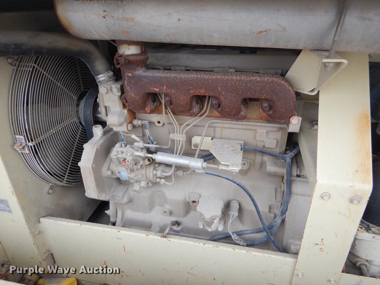 image for item ER9273 1999 Ingersoll Rand 185 air compressor