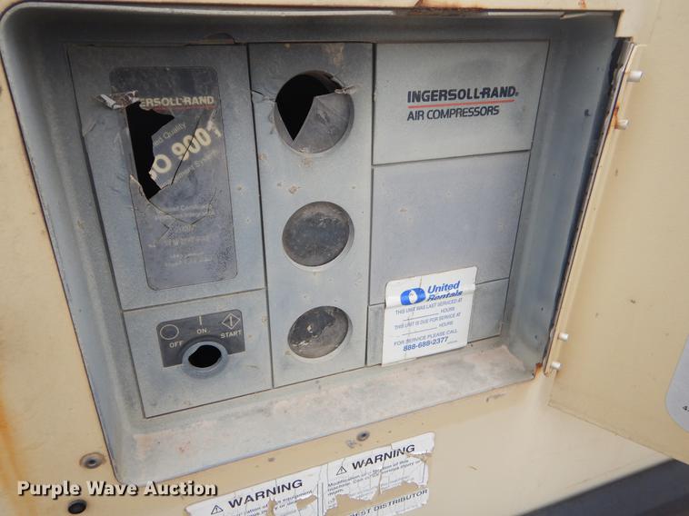 image for item ER9273 1999 Ingersoll Rand 185 air compressor