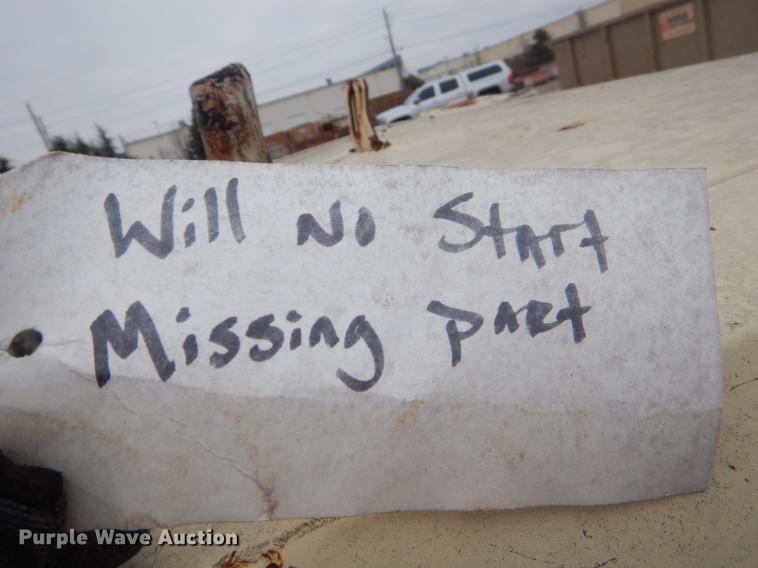 image for item ER9273 1999 Ingersoll Rand 185 air compressor