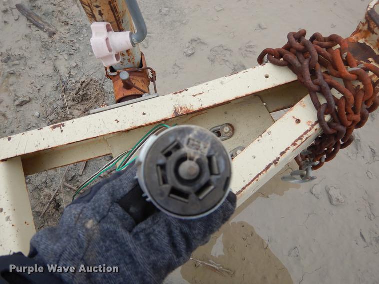 image for item ER9278 1999 Ingersoll Rand 185 air compressor