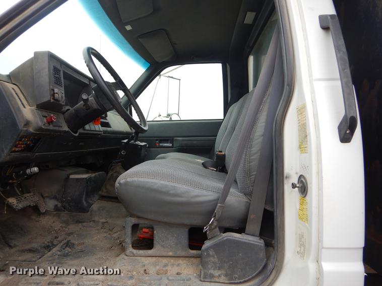 image for item ER9291 1999 Chevrolet C6500 dump truck