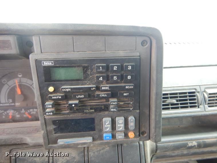 image for item ER9291 1999 Chevrolet C6500 dump truck