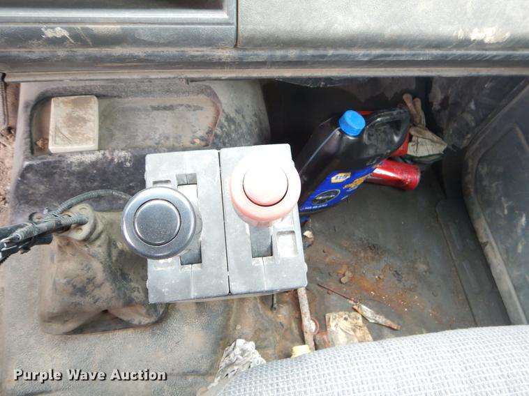 image for item ER9291 1999 Chevrolet C6500 dump truck